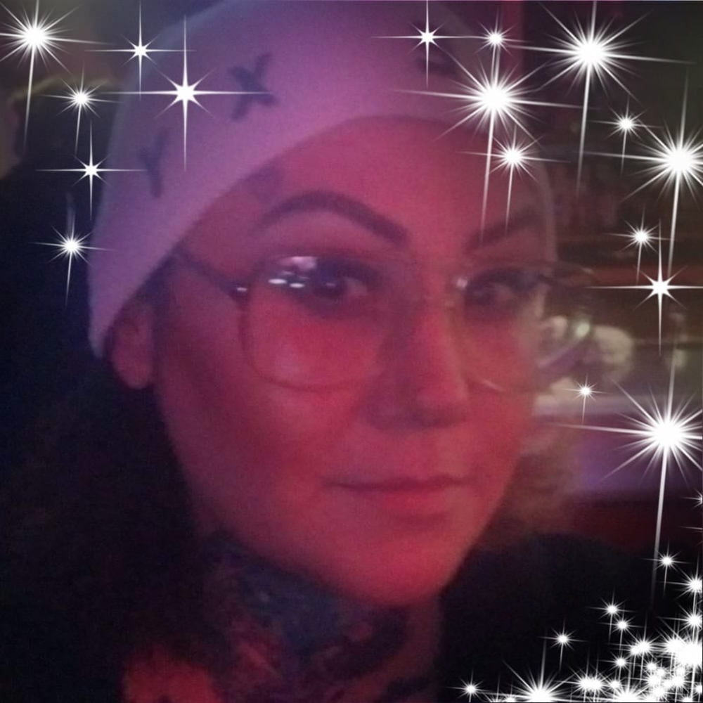 Meet your Posher, Lorena